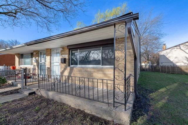 11534 S Peoria Street, Chicago, IL 60643
