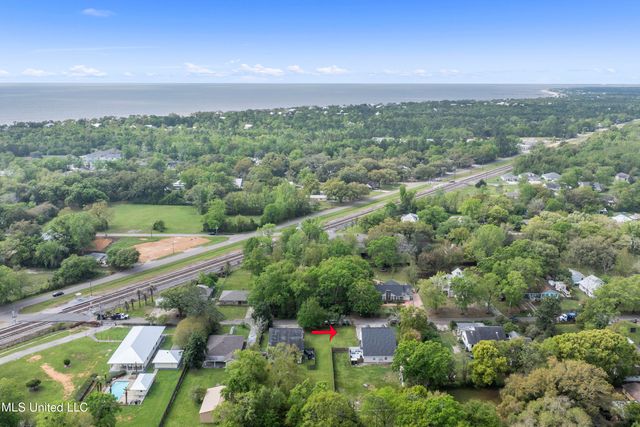 407 Citizen Street, Bay Saint Louis, MS 39520