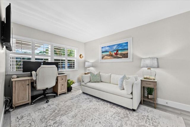 364 Golfview Road 405, North Palm Beach, FL 33408