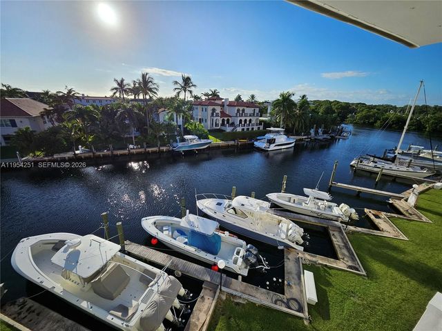 6901 Edgewater Dr 311, Coral Gables, FL 33133