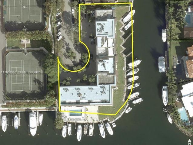 6901 Edgewater Dr 311, Coral Gables, FL 33133