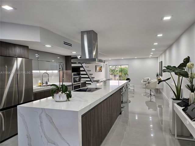 6901 Edgewater Dr 311, Coral Gables, FL 33133