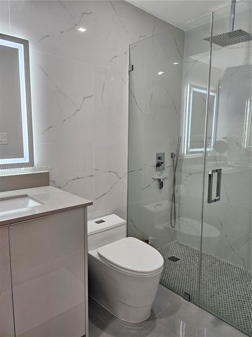 6901 Edgewater Dr 311, Coral Gables, FL 33133