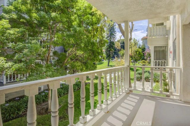 2400 Via Mariposa 1A, Laguna Woods, CA 92637