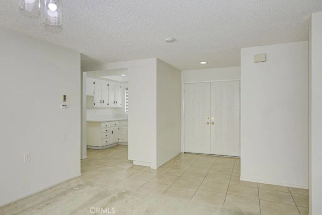 2400 Via Mariposa 1A, Laguna Woods, CA 92637