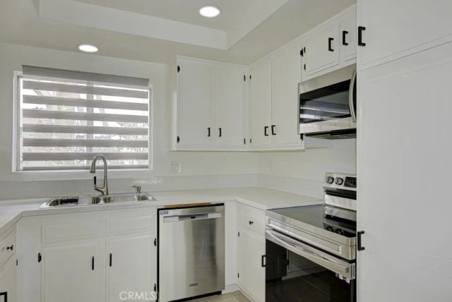 2400 Via Mariposa 1A, Laguna Woods, CA 92637