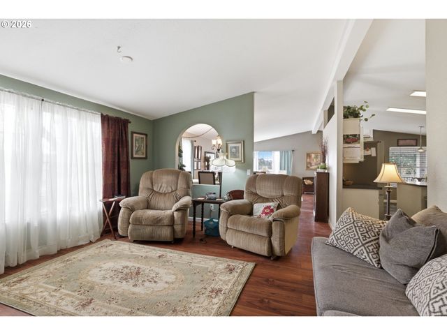 2120 ROBINS Ln Se 26, Salem, OR 97306