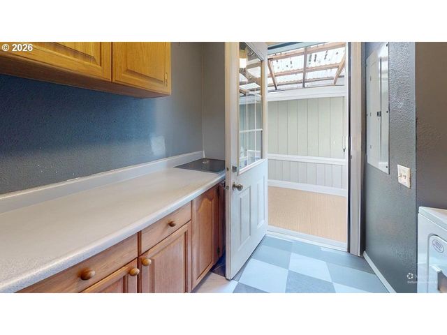 2120 ROBINS Ln Se 26, Salem, OR 97306