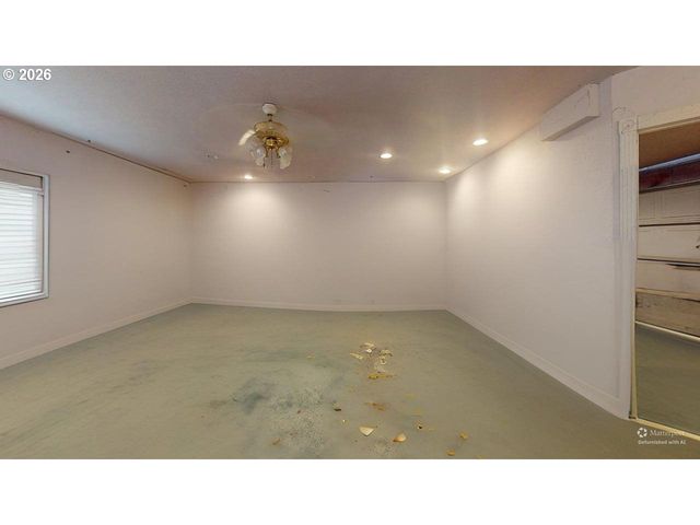 2120 ROBINS Ln Se 26, Salem, OR 97306