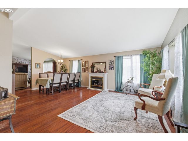 2120 ROBINS Ln Se 26, Salem, OR 97306