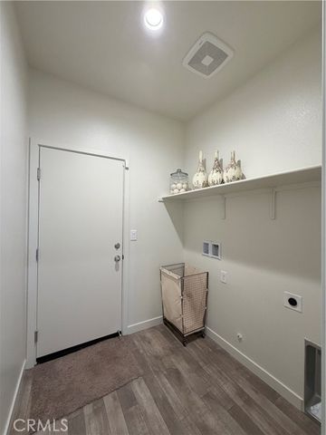 3151 Yuba River Dr., Merced, CA 95341