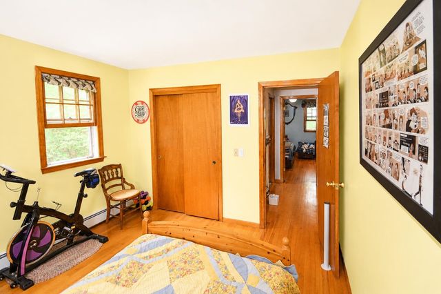 86 Mammoth Road, Londonderry, NH 03053