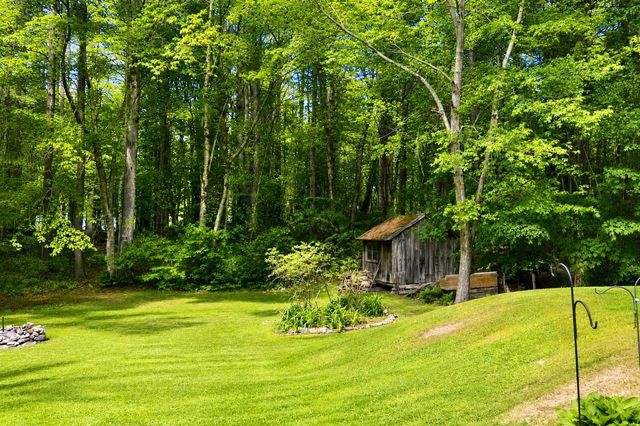 86 Mammoth Road, Londonderry, NH 03053