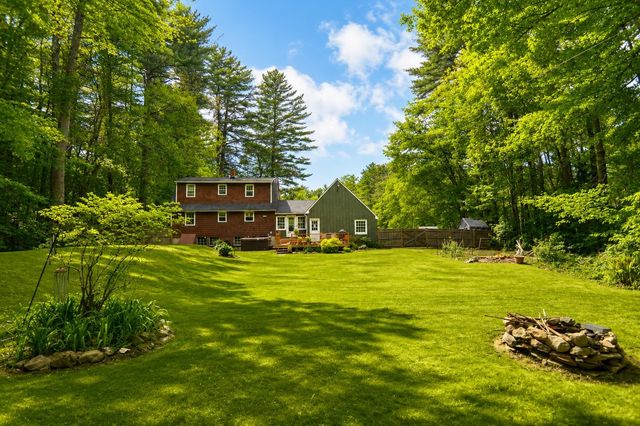 86 Mammoth Road, Londonderry, NH 03053