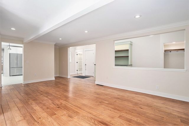 251 North Street, Saugatuck, MI 49453