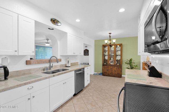 10712 W Camelot Circle, Sun City, AZ 85351