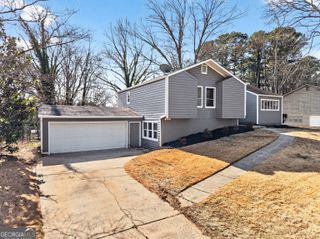 4933 Dana Drive NE, Kennesaw, GA 30144