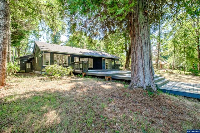 45849 River Loop Rd, Lyons, OR 97358