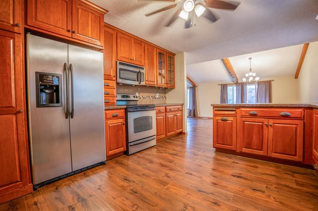 600 33rd Street NW, Willmar, MN 56201