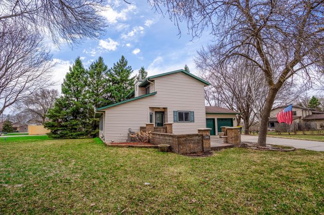 600 33rd Street NW, Willmar, MN 56201