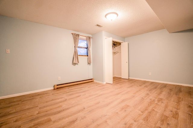 600 33rd Street NW, Willmar, MN 56201