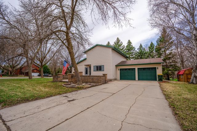 600 33rd Street NW, Willmar, MN 56201
