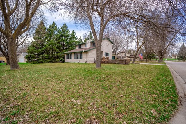 600 33rd Street NW, Willmar, MN 56201