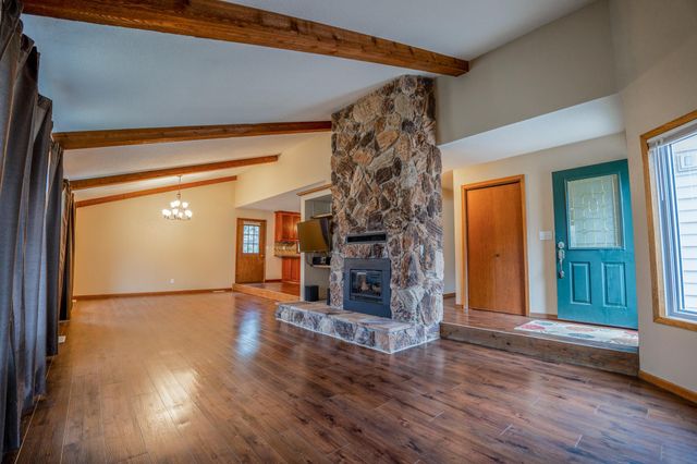 600 33rd Street NW, Willmar, MN 56201