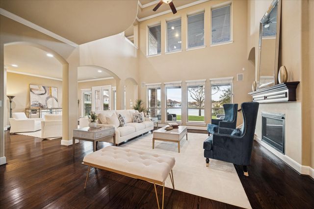 5618 Camden Springs Lane, Sugar Land, TX 77479