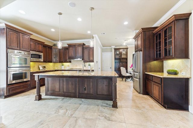 5618 Camden Springs Lane, Sugar Land, TX 77479