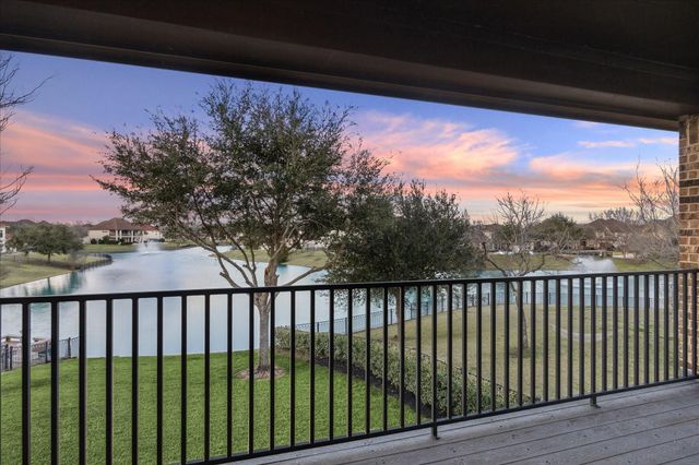 5618 Camden Springs Lane, Sugar Land, TX 77479