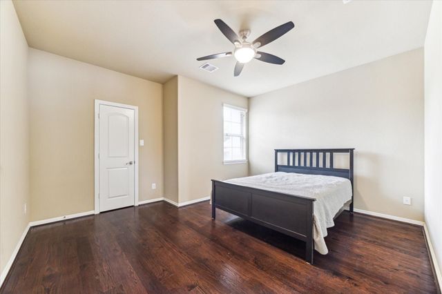 5618 Camden Springs Lane, Sugar Land, TX 77479