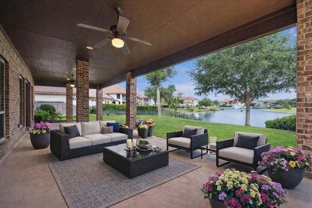 5618 Camden Springs Lane, Sugar Land, TX 77479