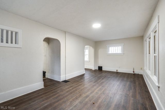 13 Alfaretta Avenue, Akron, OH 44310