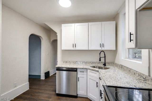 13 Alfaretta Avenue, Akron, OH 44310