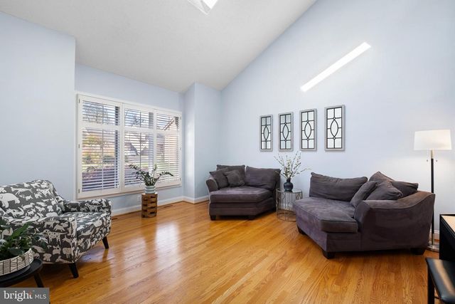 117 DOWNS DR, Wilmington, DE 19807