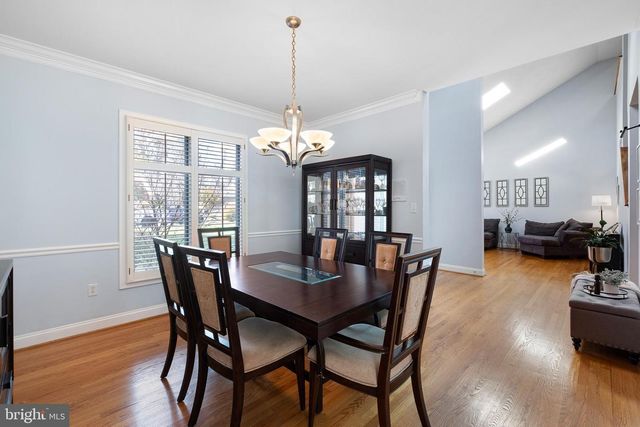 117 DOWNS DR, Wilmington, DE 19807