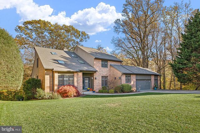 117 DOWNS DR, Wilmington, DE 19807