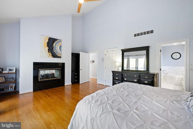 117 DOWNS DR, Wilmington, DE 19807