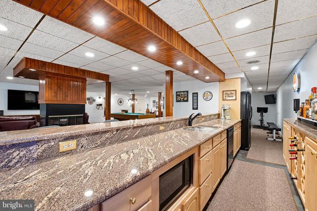 117 DOWNS DR, Wilmington, DE 19807