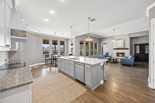 117 Vail Lane, Waxahachie, TX 75167