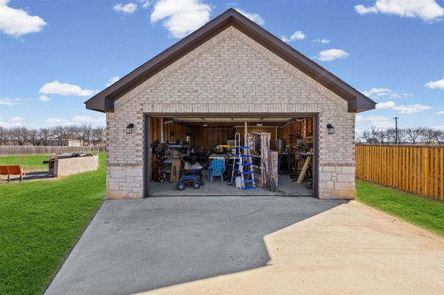 117 Vail Lane, Waxahachie, TX 75167