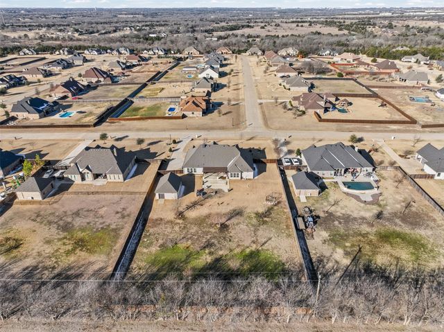117 Vail Lane, Waxahachie, TX 75167