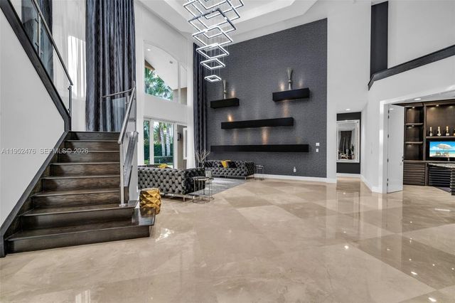 10792 Pine Lodge Trl, Davie, FL 33328