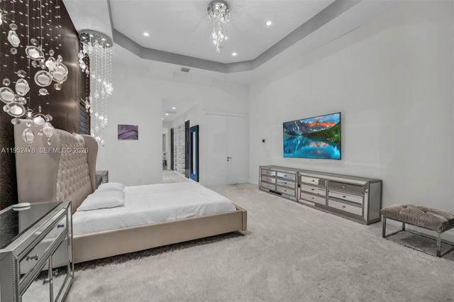 10792 Pine Lodge Trl, Davie, FL 33328