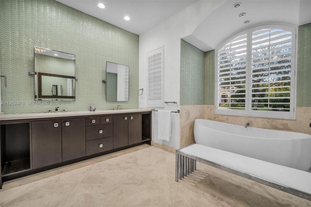 10792 Pine Lodge Trl, Davie, FL 33328