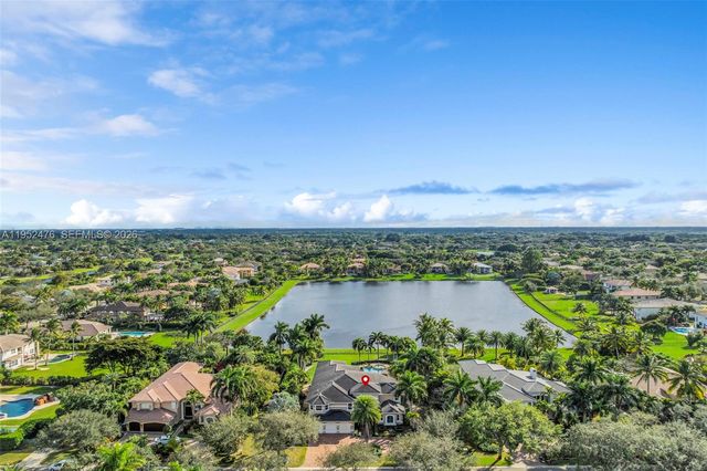 10792 Pine Lodge Trl, Davie, FL 33328