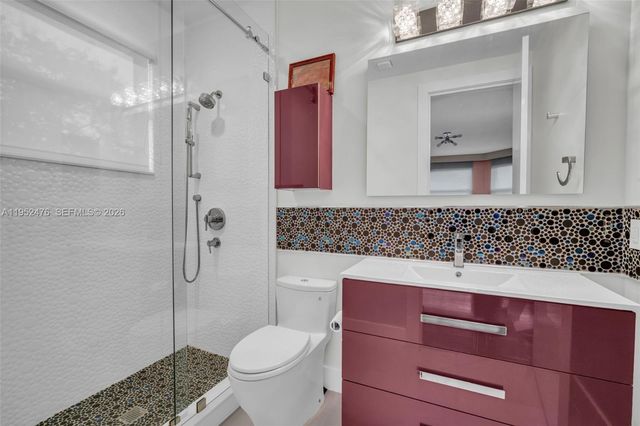 10792 Pine Lodge Trl, Davie, FL 33328