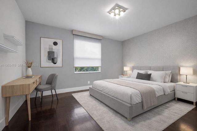 10792 Pine Lodge Trl, Davie, FL 33328