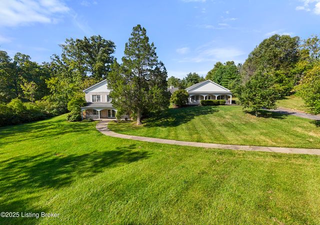 2210 Tucker Station Rd, Jeffersontown, KY 40299